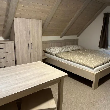 Aparthotel Vesna *