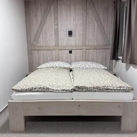 Vesna Aparthotel