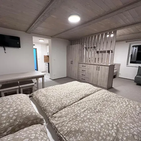 Aparthotel Vesna 3*