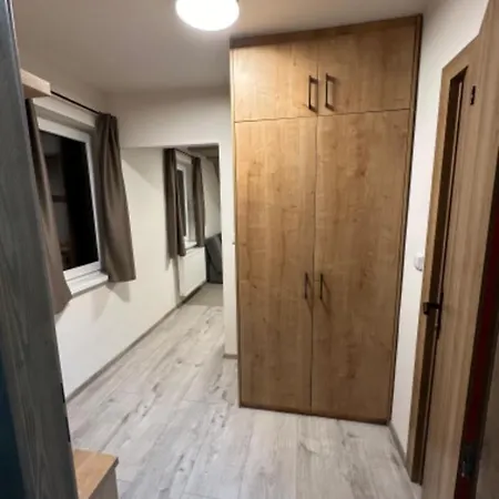 Aparthotel Vesna *