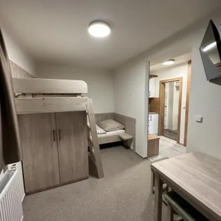Vesna Aparthotel
