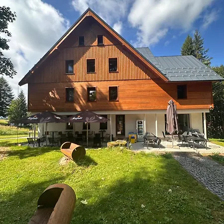 Aparthotel Vesna *